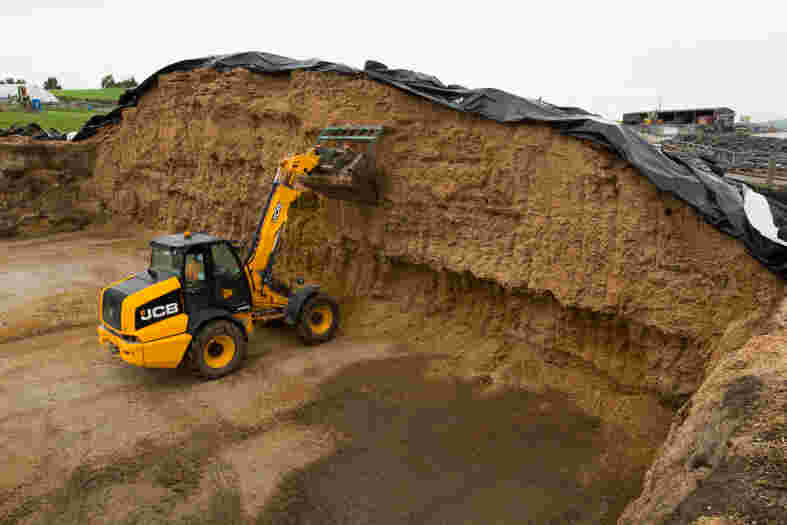 Laboratory testing of maize silage